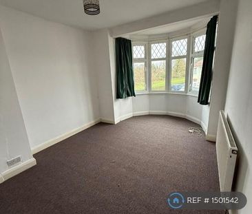 3 bedroom semi-detached house to rent - Photo 3