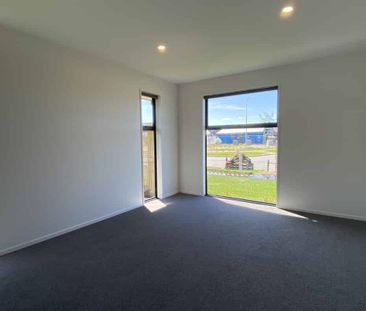 SpringGrove 3 Bedroom 2 Bathroom - Photo 1