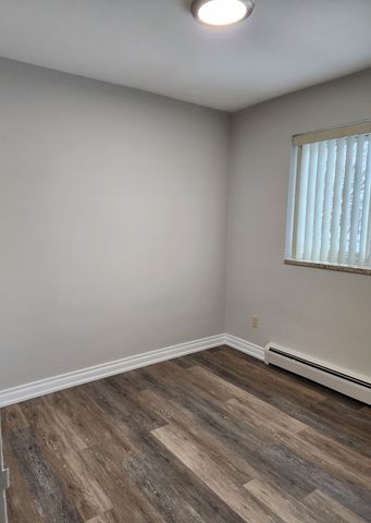 29 Queen Street, Barrie - Photo 4