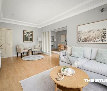 Spacious Family Living in the Heart of Crestwood - Photo 2