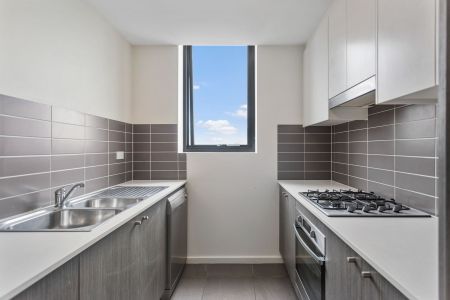 STYLISH TOP FLOOR UNIT - Photo 2