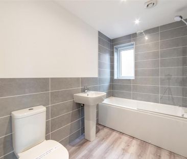 3 bedroom detached house to rent - Photo 6