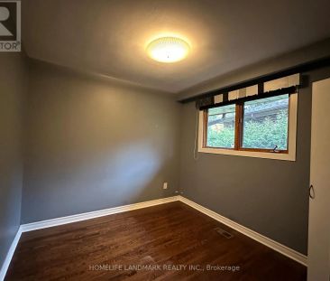 28 LANDFAIR CRESCENT - Photo 4