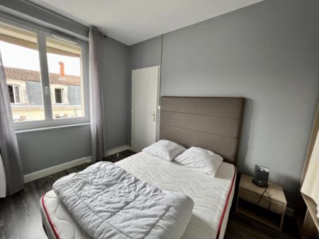 A VILLENEUVE SUR LOT, T2 MEUBLÉ DE 21,93m2 - Photo 3