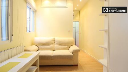 madrid, Community of Madrid 28020 - Photo 2