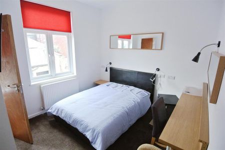 5 bedroom house to rent - Photo 3