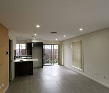 BEAUTIFUL FAMILY HOME - Photo 3