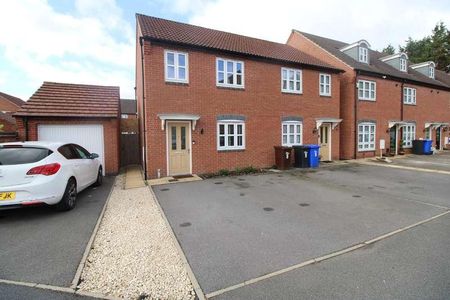 Cascade Close, Staffordshire, Burton Upon Trent, DE14 - Photo 3