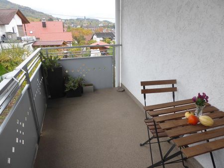 <h1 class="md:text-xl md:leading-6 mt-4 md:mt-10 lg:mb-6 mb-3 text-primary-500 font-semibold text-base leading-5"> Wohnung in Lauf </h1> - Photo 5