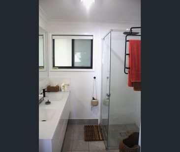 Modern Beachside Unit - Electricity + Water Included - Photo 4