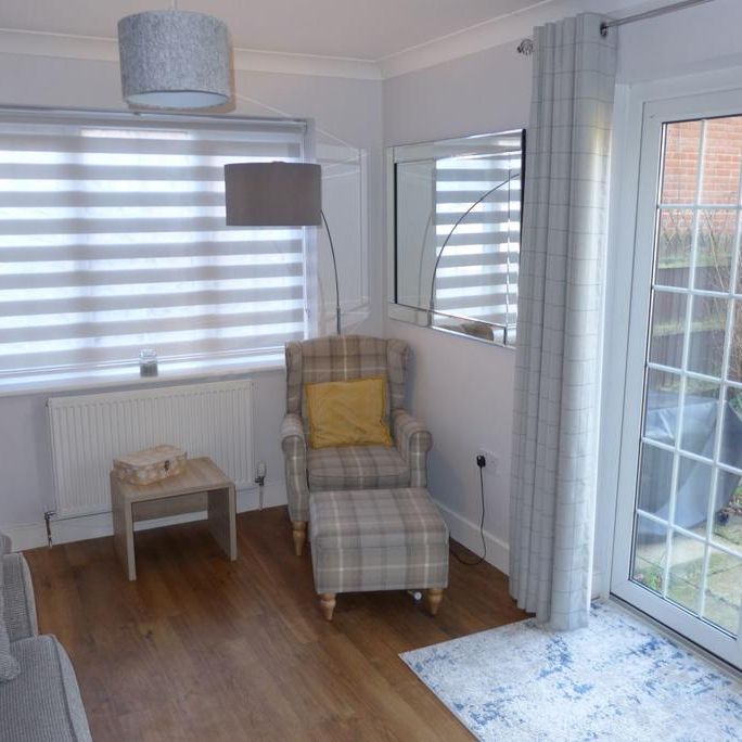 4 bedroom detached house to rent - Photo 1