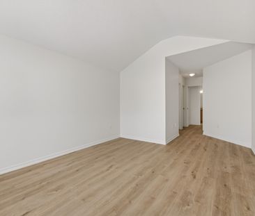 For Lease - 2084 Osbond Road, Innisfil, Ontario - Photo 1