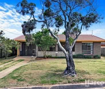 17 South Street, Urangan, Qld 4655 - Photo 6