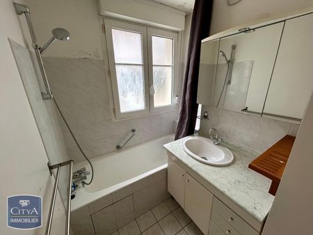 Location Appartement 2 pièces 42m² VOISINS LE BRETONNEUX 78960 - Photo 4