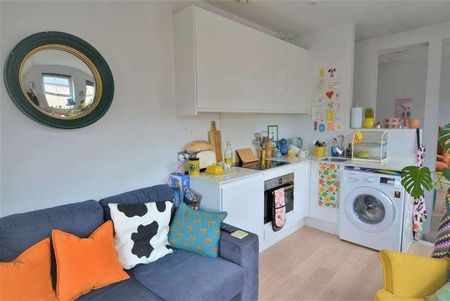 Park Mews, Wd, Bushey, WD23 - Photo 3