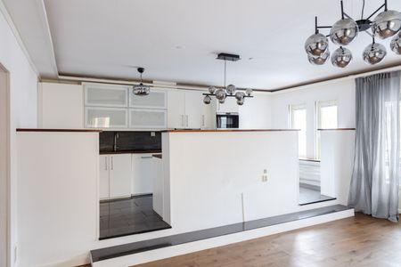 Snickargatan, Västerås - Photo 2