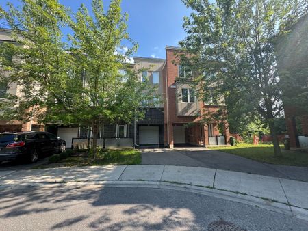 For Lease - 58 Heron Park Place, Toronto, Ontario - Photo 4