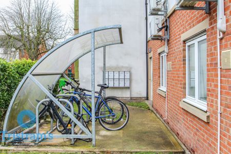 2 bed Flat for Rent - Photo 4