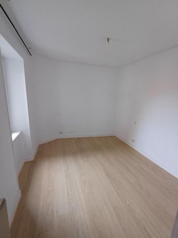 Location Appartement 3 pièces 80m² MILLAU 12100 - Photo 4
