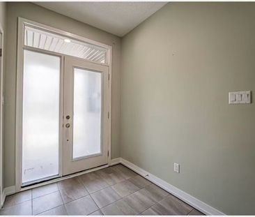 For Lease - 167 Squire Crescent Unit# Suite A, Oakville, Ontario - Photo 2
