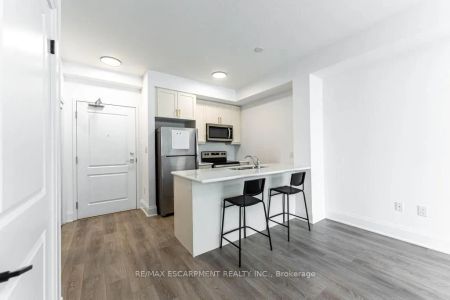 450 Dundas Street #327 - Photo 5
