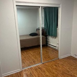 Très grande chambre à Repentigny - Photo 2