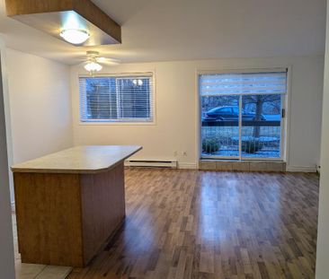 4-1/2 situé au 1er étage, clientèle 50 ans et plus - Photo 1
