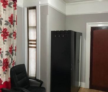 Room in a Shared House, Gartmore Road, IG3 - Photo 1