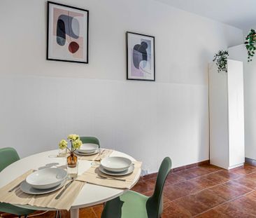 Cozy single room with window in Milan - Photo 6