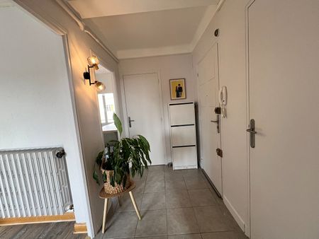 Location Appartement 4 pièces 67m² - Photo 5