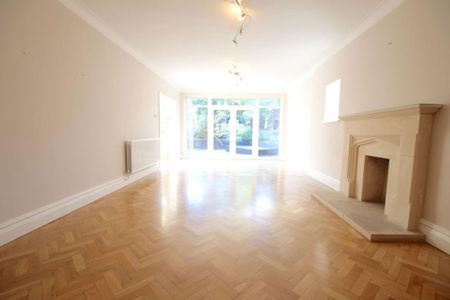 5 bedroom detached house to rent - Photo 2