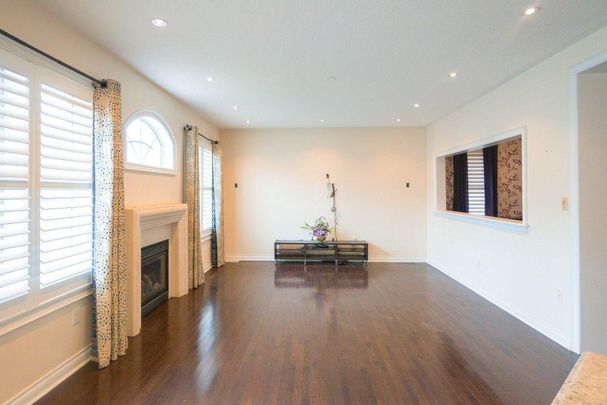 For Lease - 68 Impulse Circle, Brampton, Ontario - Photo 1