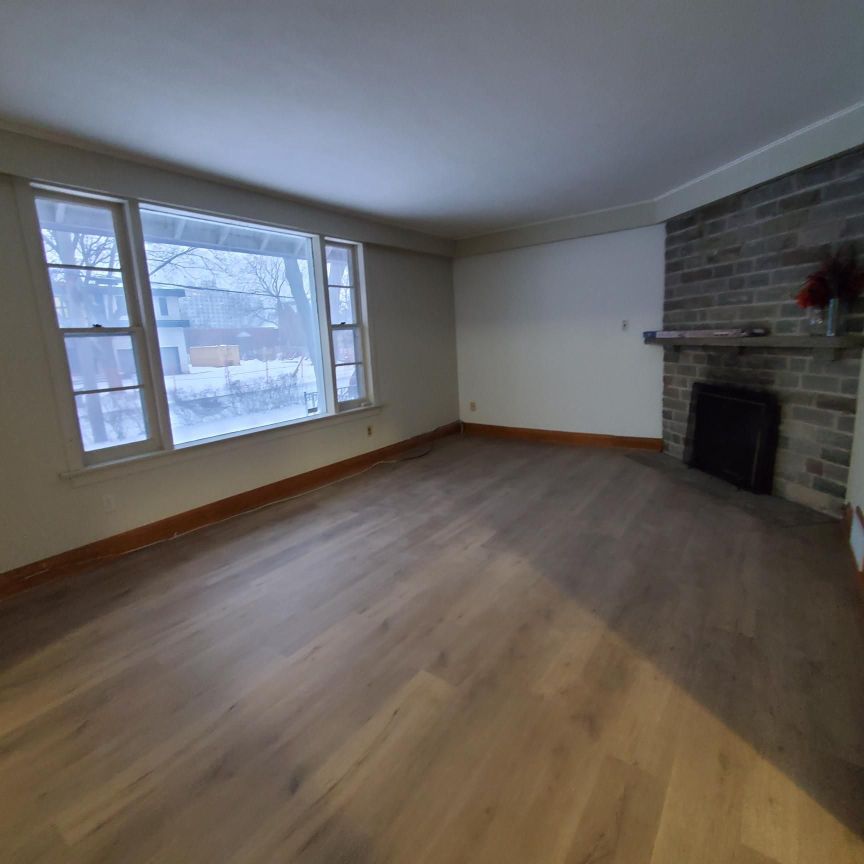 For Lease - 9 Lamont Avenue Unit# Main and second floors, Toronto, Ontario - Photo 1