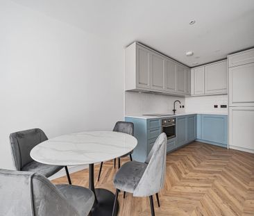 Wheatfield Way, Kingston Upon Thames KT1 - Photo 3