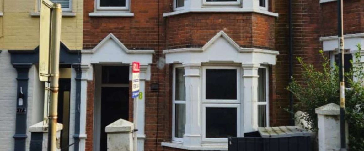 Boundary Road - Photo 1