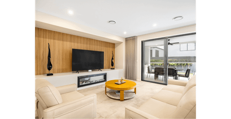 Luxurious Designer Home · Fully Furnished · Move-In Ready - Photo 3