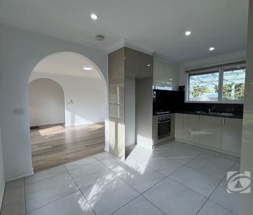 PRIME LOCATION IN NARRE WARREN - Photo 4