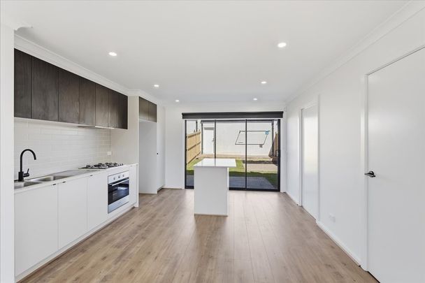 HOME FOR RENT IN BACCHUS MARSH - Photo 1