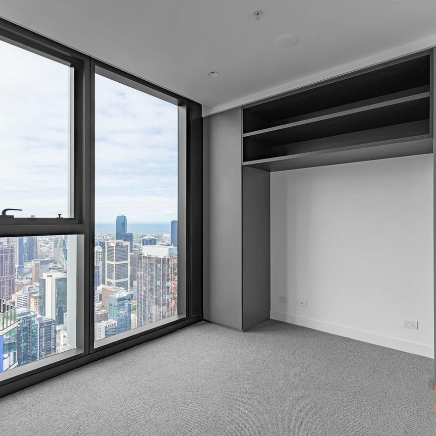Modern Two Bedroom Apartment with Uninterrupted Views! Short-term letting and subletting are not permitted. - Photo 1