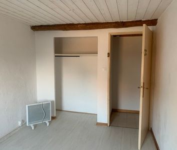 Location Appartement 3 pièces 70m² PIERREFEU DU VAR 83390 - Photo 4