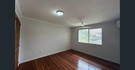 WHERE COMFORT MEETS EASY FAMILY LIVING - THIS BEAUTIFUL HOME IS AVAILABLE NOW! - Photo 2