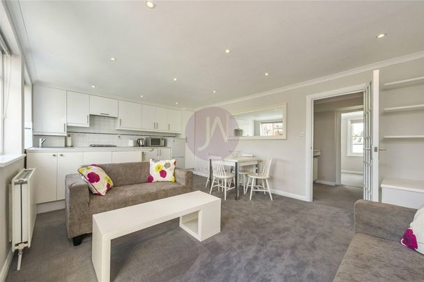 1 bedroom Flat to rent in Randolph Avenue, London, Little Venice, W9 - Photo 1