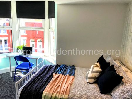 Empress Road, Liverpool - Photo 2