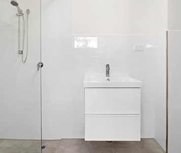 Bright updated studio in the heart of North Adelaide - Photo 2