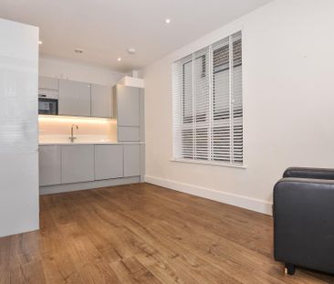 2 bedroom apartment to rent - Photo 4