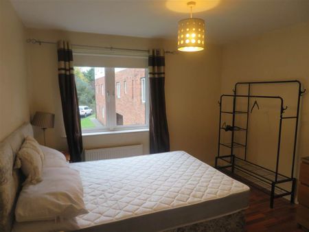 Apt 6 15 St Annes Road, Blacks Road, Belfast, BT10 0PQ - Photo 2