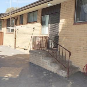Two-Bedroom Villa in Hurstville - Photo 2