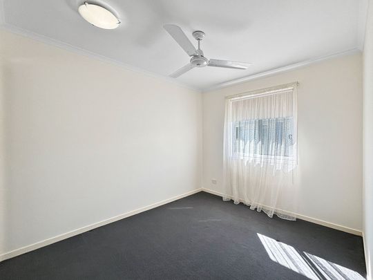 Well Appointed Townhouse Only Minutes to the River&excl; - Photo 1