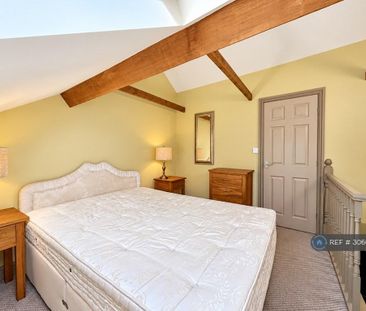 3 bedroom semi-detached house to rent - Photo 6