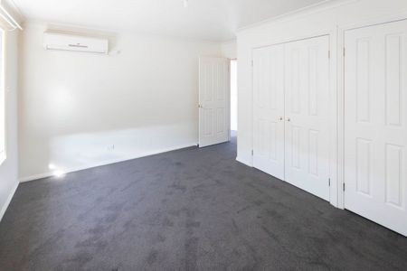 Impressively Proportioned Pascoe Vale Townhouse - Photo 3